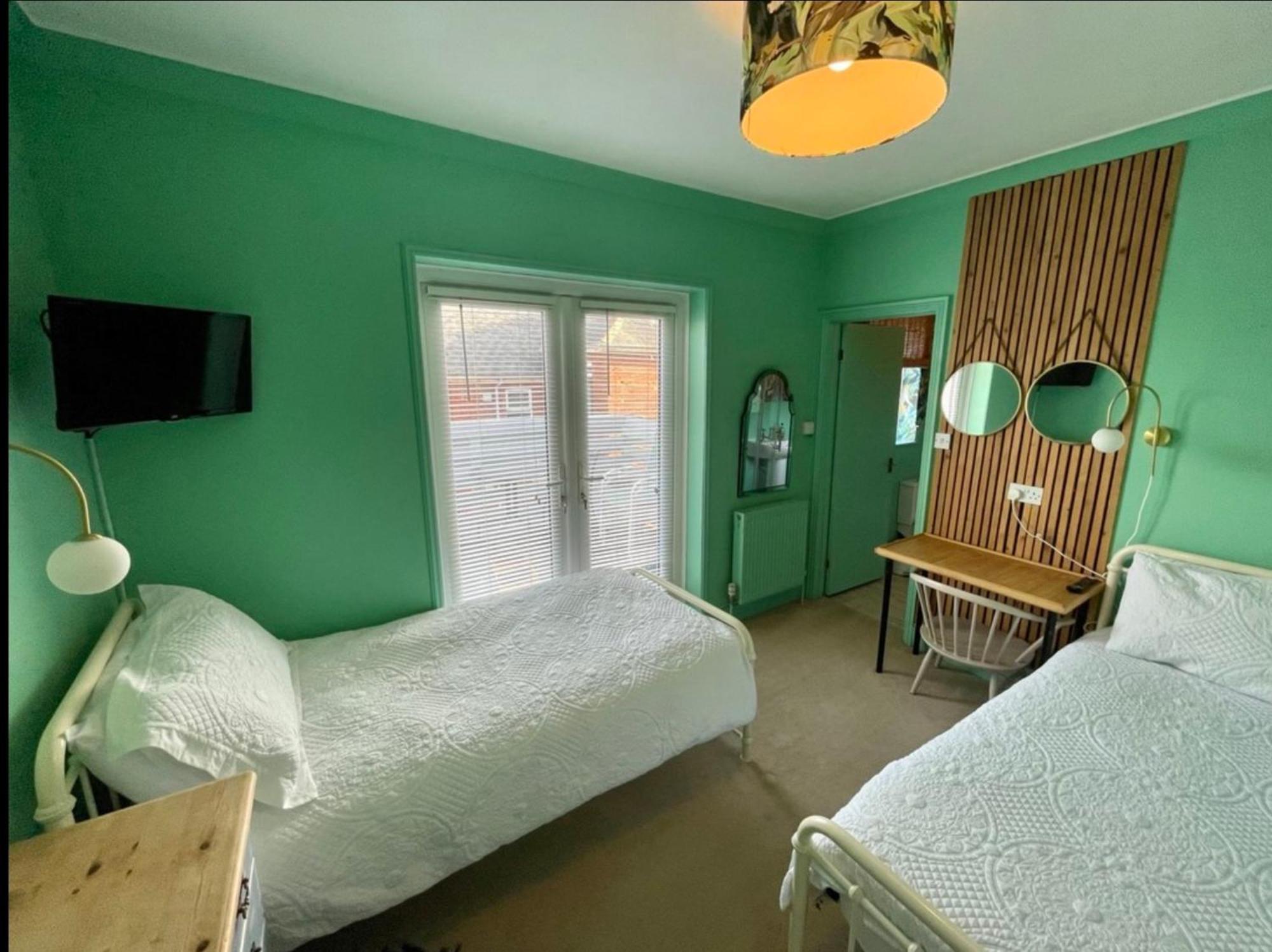 The Townhouse 101 Bed and Breakfast Sandown Εξωτερικό φωτογραφία